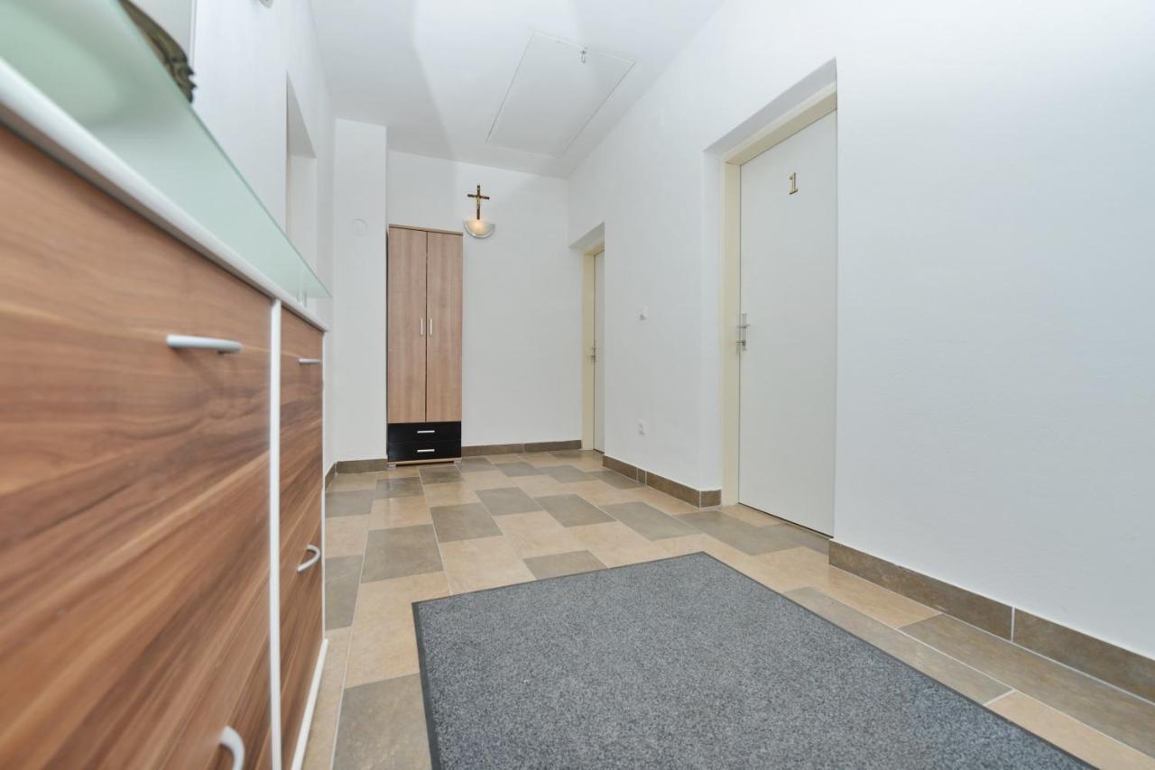 Apartmani L&R Bibinje Exteriör bild
