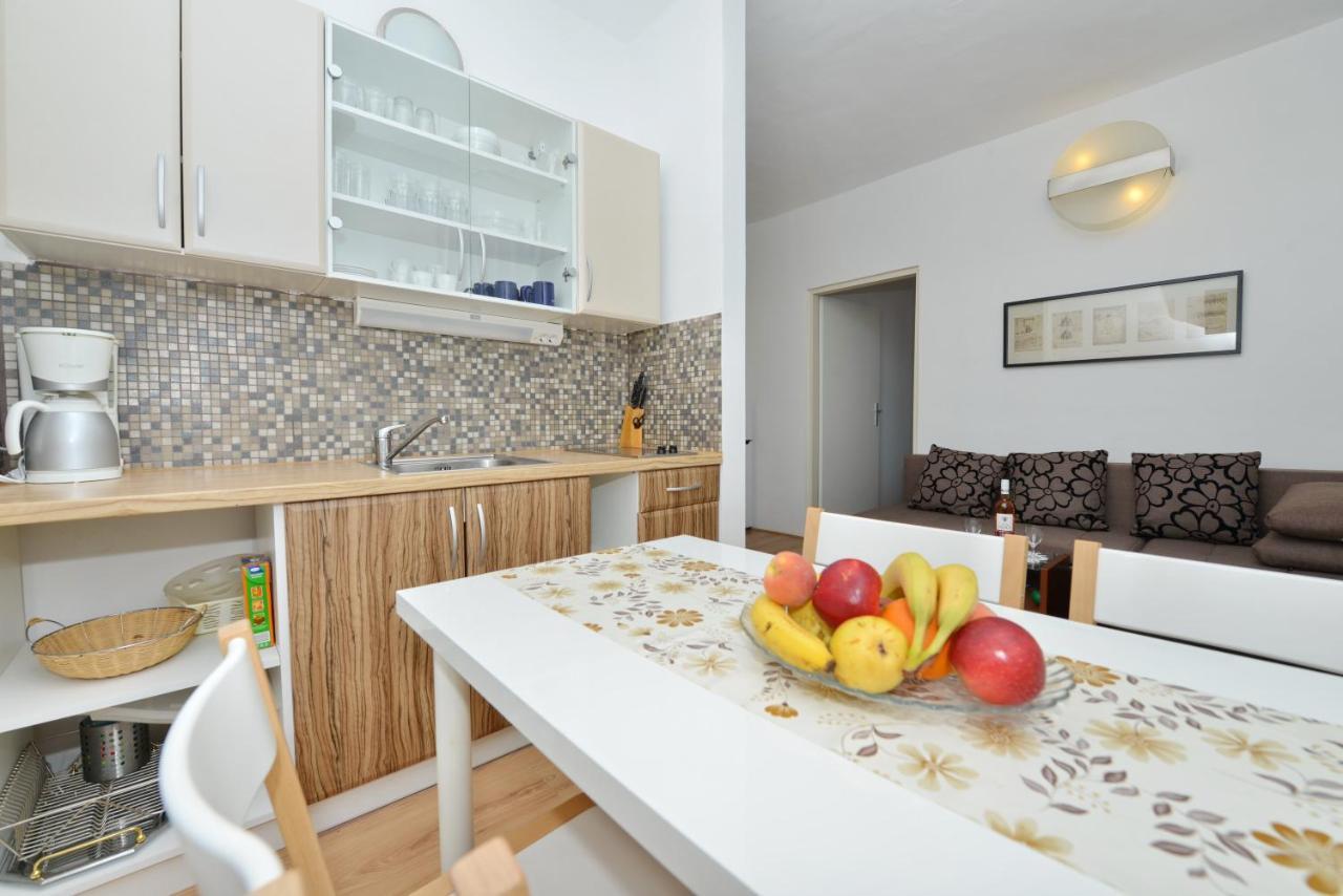 Apartmani L&R Bibinje Exteriör bild
